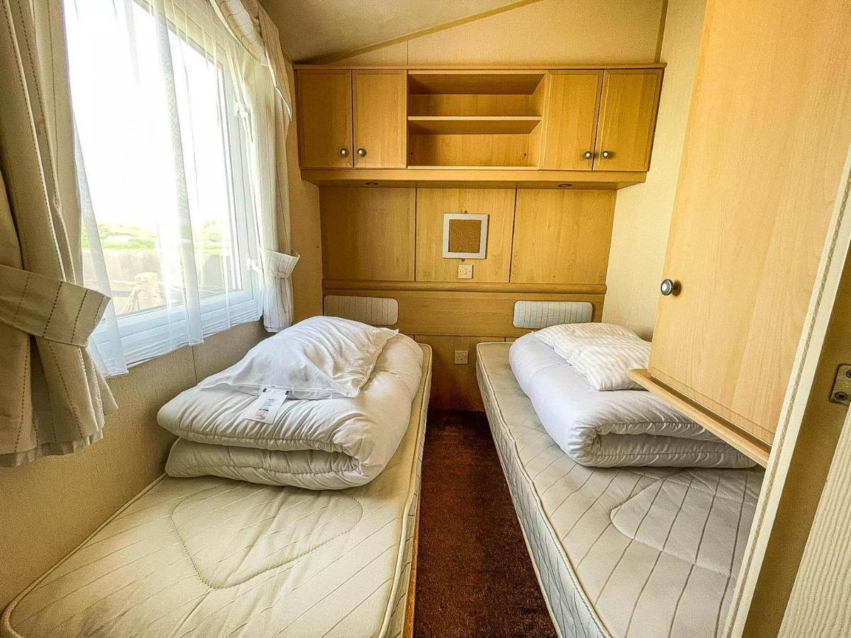6 Berth Caravan Nearby Hunstanton Beach Front In Norfolk Ref 13019L Zewnętrze zdjęcie