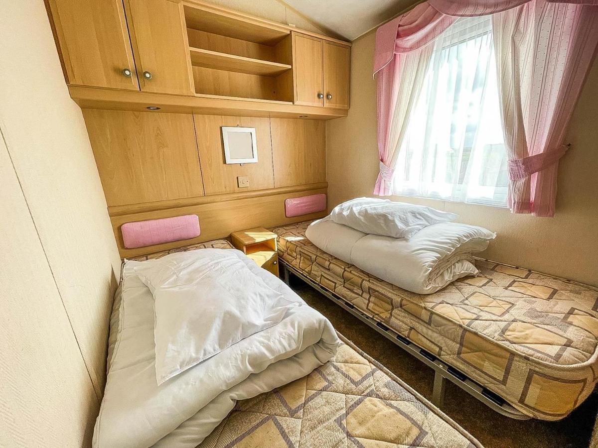 6 Berth Caravan Nearby Hunstanton Beach Front In Norfolk Ref 13019L Zewnętrze zdjęcie